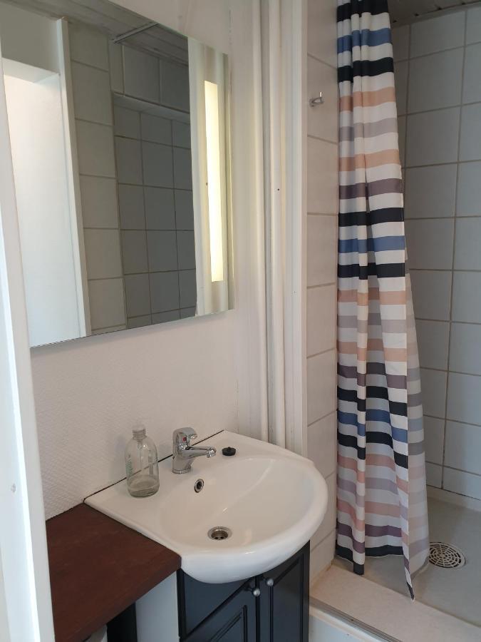 Violen Apartment Åkirkeby Екстериор снимка